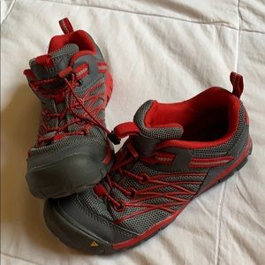 Keen kid’s hiking shoes